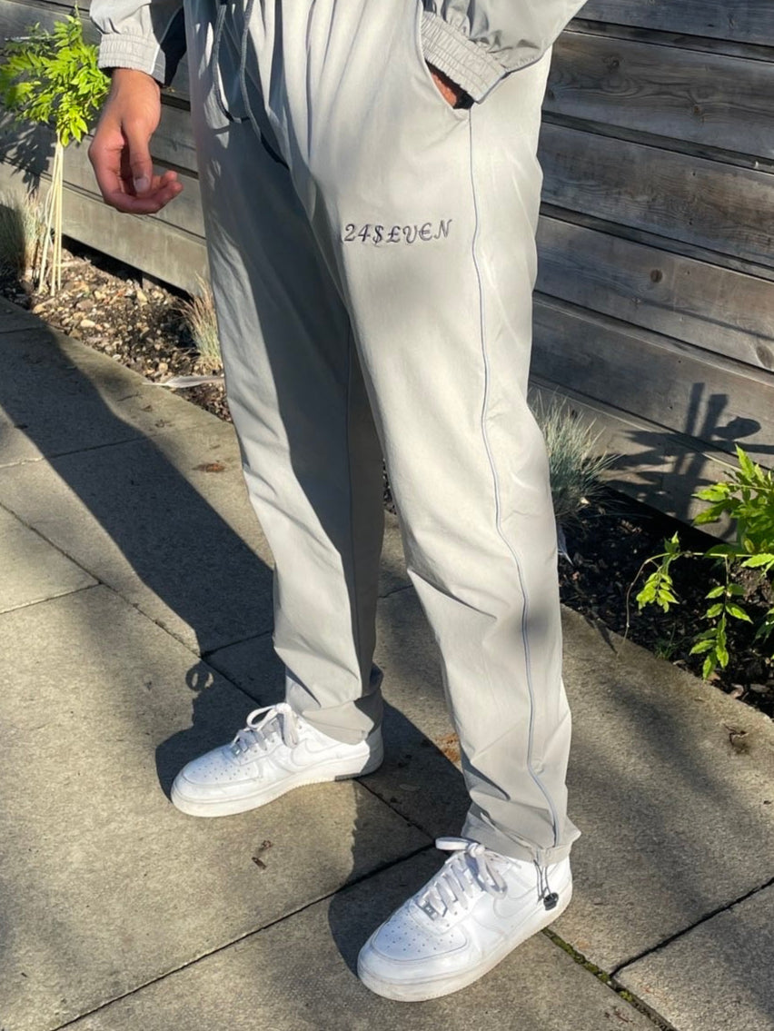 24$£V€N Woven Pants