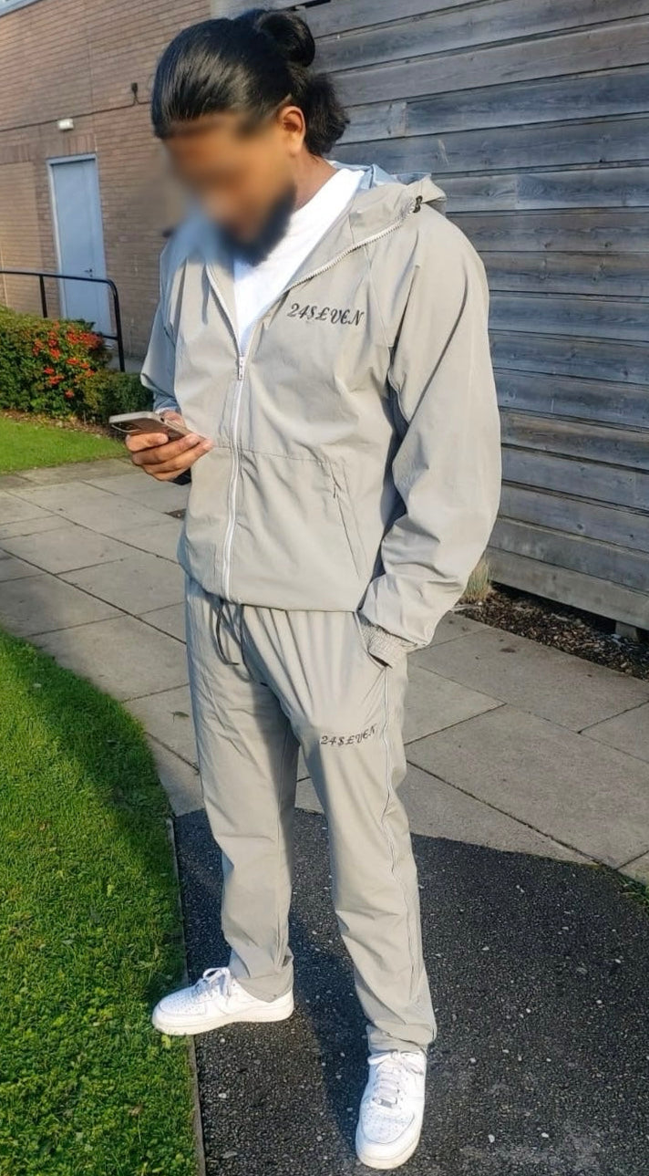 24$£V€N Woven Reflective Tracksuit